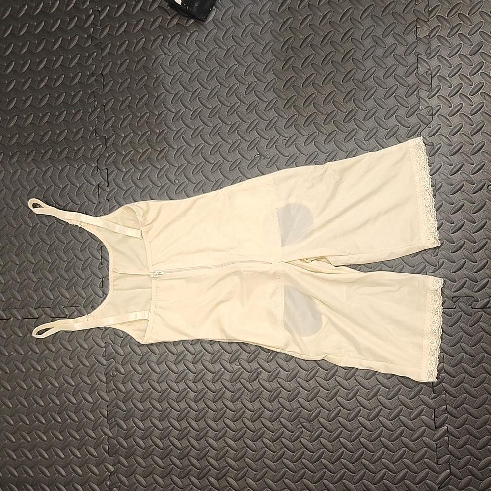 ALEXANDRIA BUTT LIFTING SHAPER MEDIUM